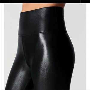 Carbon 38 High Waisted 7/8 Takara Legging LIKE NEW